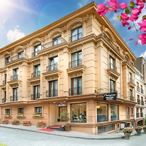 3* Отель Deluxe Newport - Old
